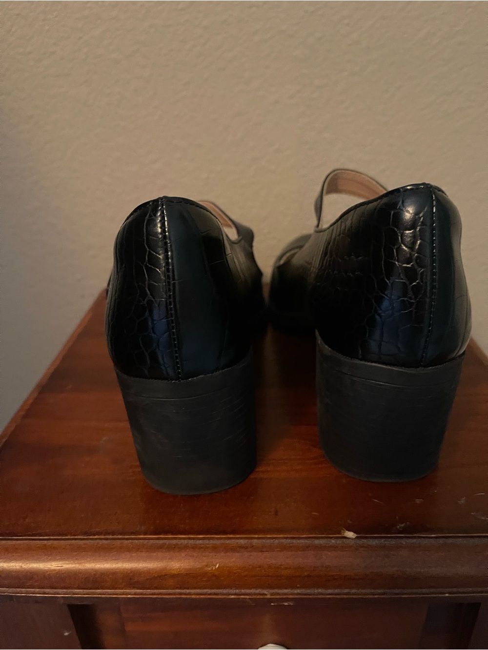 Black Mary Jane Block Heel Pumps with Buckle Strap - Picture 4 of 6